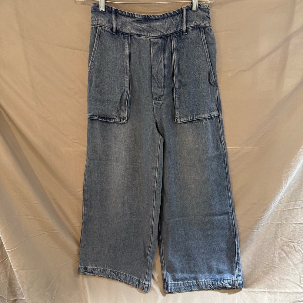 Women’s YFB Wide Leg Jeans Size L. NWOT